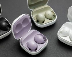 Nejnižší cena v historii: sleva 60 eur na sluchátka Samsung Galaxy Buds 2