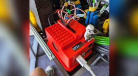 Ivan Kuleshov vytvořil systém pro zapnutí 16 Mac Minis pomocí Raspberry Pi a servo motorů.