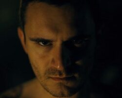 "Návrat největšího nebezpečí. Podívejte se na trailer s odhalením Makarova z Call of Duty: Modern Warfare III"
