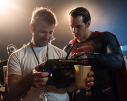 "Nolan vidí Snyderův vliv ve sci-fi superhrdinských filmech, ale zůstává překvapen rozděleným ohlasem publikum"