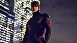 "Daredevil se vrací s klasickými zbraněmi v epické bojové scéně filmu Echo"