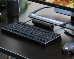 Nová herní klávesnice New Drop CSTM65 ukazuje, že větší není vždy lepší.