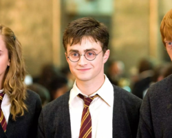 Seriál o Harrym Potterovi rozjíždí remake - jeden ze čtyř scénáristů se chopí režie