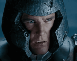 Deadpool a Wolverine zvou Vinnieho Jonese jako Juggernauta