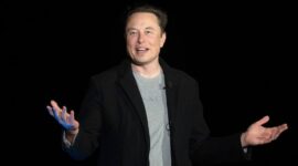 Elon Musk a Twitter žalováni o 128 milionů dolarů za nevyplacené odstupné