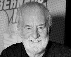 Zemřel herec Bernard Hill, král Théoden z Pána prstenů
