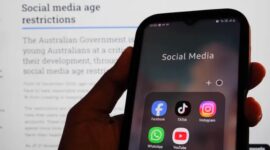 Australie zablokovala sociální sítě pro děti pod 16 let.